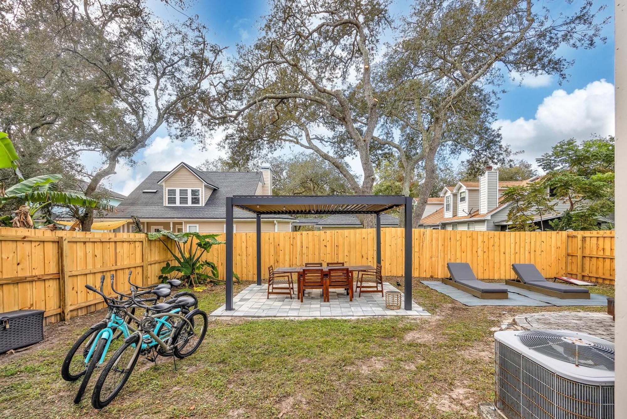 {Hidden Gem} Beach Home Blocks From Ocean +6 Bikes Jacksonville Beach Exteriör bild