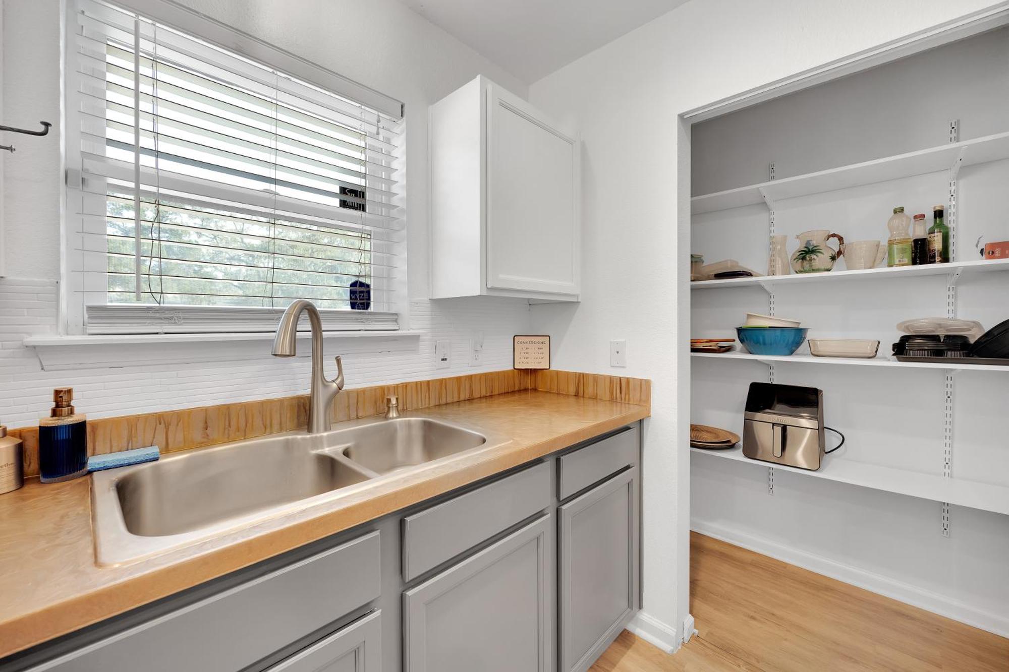 {Hidden Gem} Beach Home Blocks From Ocean +6 Bikes Jacksonville Beach Exteriör bild